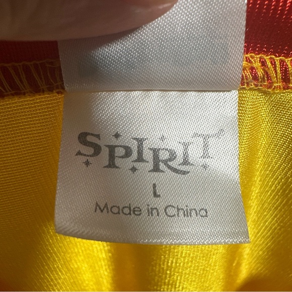 Spirit Halloween Dodgeball Movie Costume Bright Yellow Jersey & Shorts Set - Picture 6 of 7